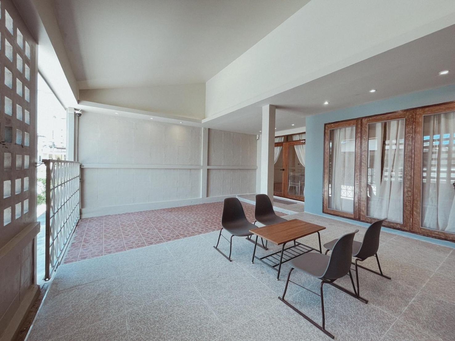 Aoboun House Bangsaen บ้านโอบอุ่น บางแสน Exterior foto